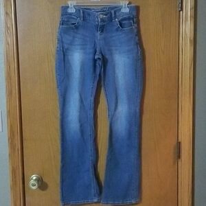 Maurices Jean's.  3/4 regular.